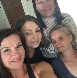 Meet your Posher, Chrissy